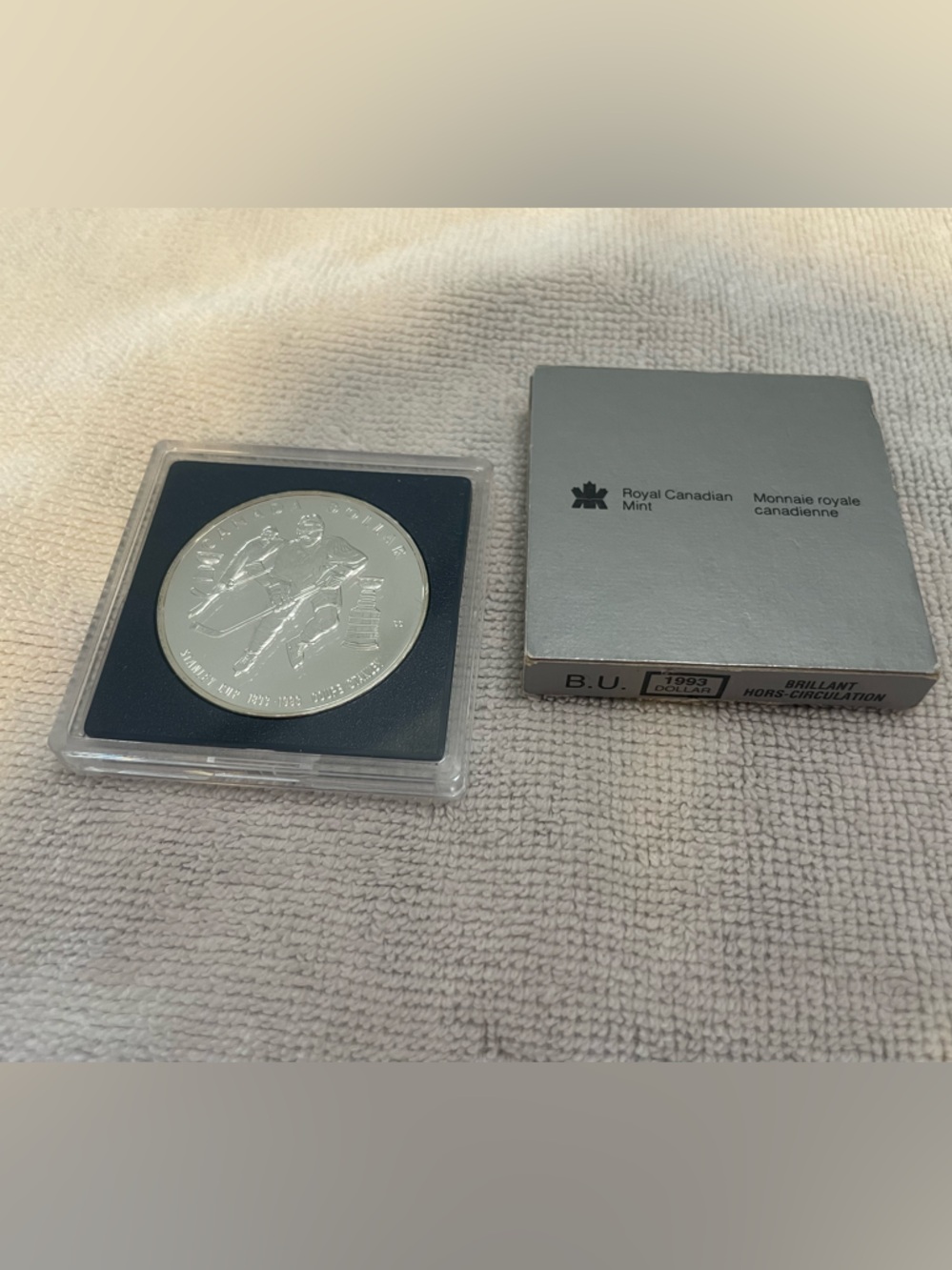 Royal Canadian Mint 1993 Silver Dollar - Hockey Stanley Cup Design